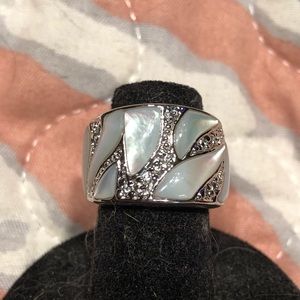 Mother of pearl Swarovski ring silver GORGEOUS